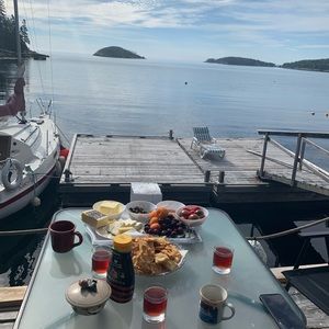 Meet your Posher, Nana